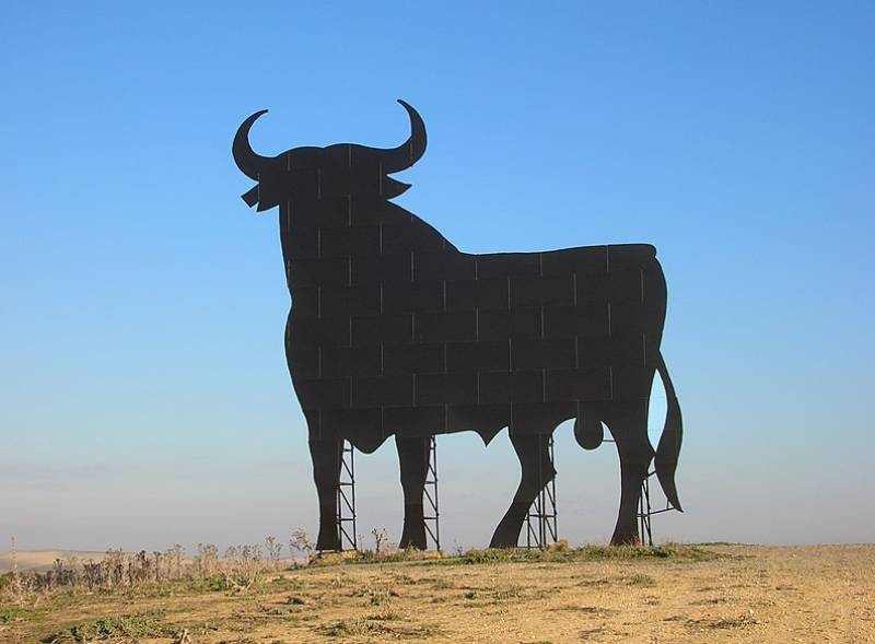 What is that Spanish black bull road sign? The little-known story of the Osborne bulls
