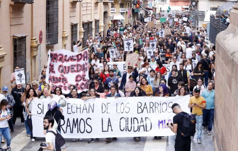 Thousands protest in Andalucían capitals against price of housing and overtourism