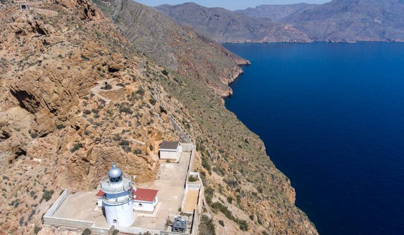 Follow the light: a tour of the lighthouses of the Costa Cálida!