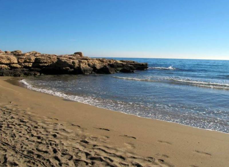 The best nudist beaches in the Region of Murcia