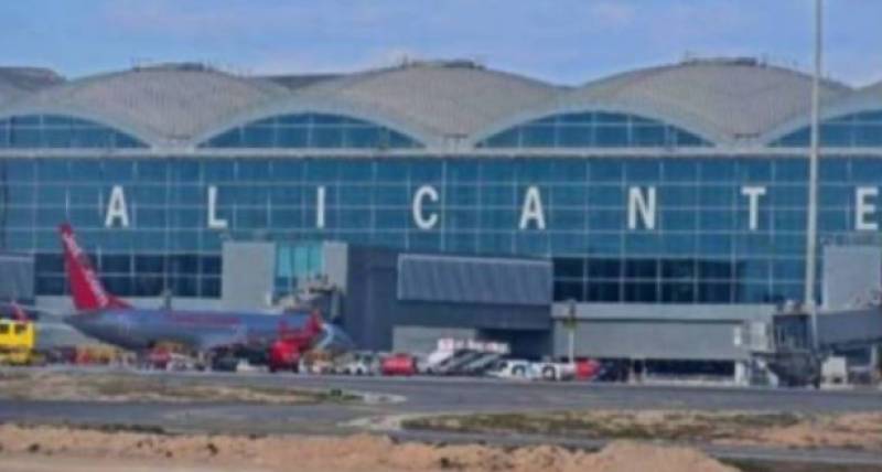 Dense fog at Alicante airport leaves thousands of British passengers stranded in Spain