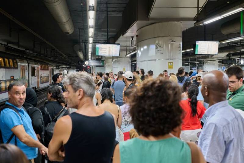 Train drivers call a general strike from February 9 to 11 following train accidents in Adamuz and Gelida