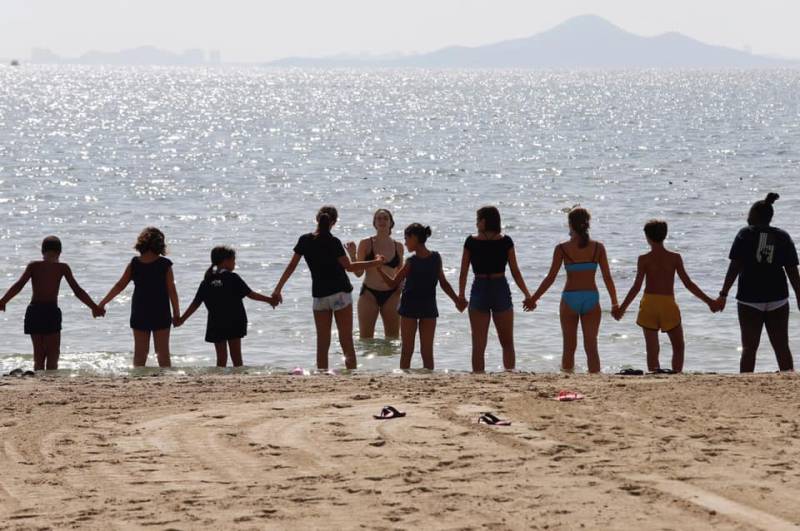 Date confirmed for this summer's 'Embrace the Mar Menor' human chain